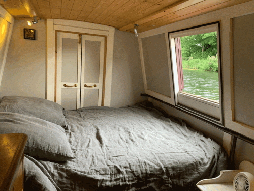 06 bedroom window open